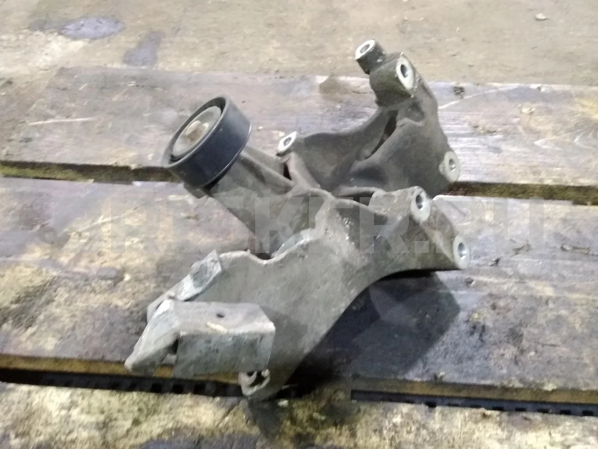 Кронштейн генератора Вортекс Эстина 1