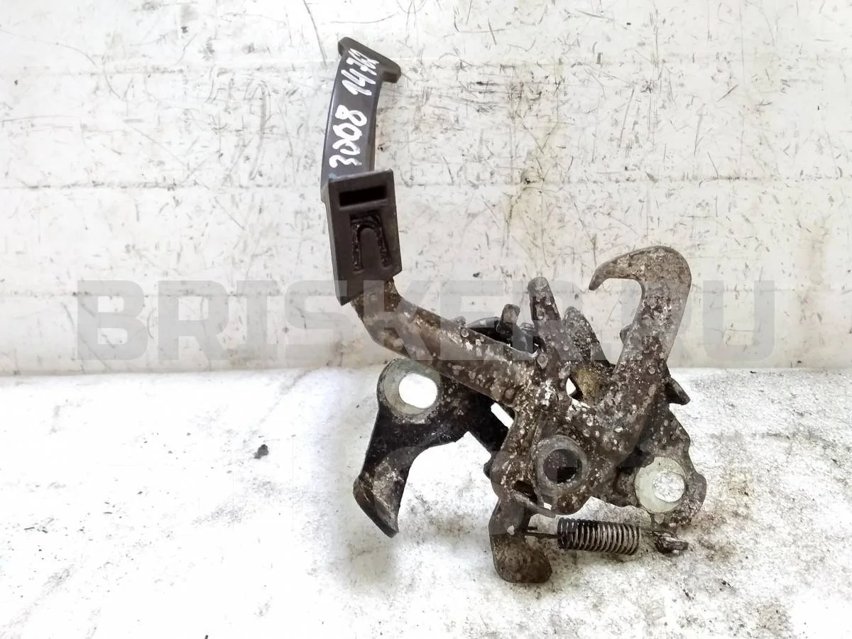 Замок капота Пежо 3008 1