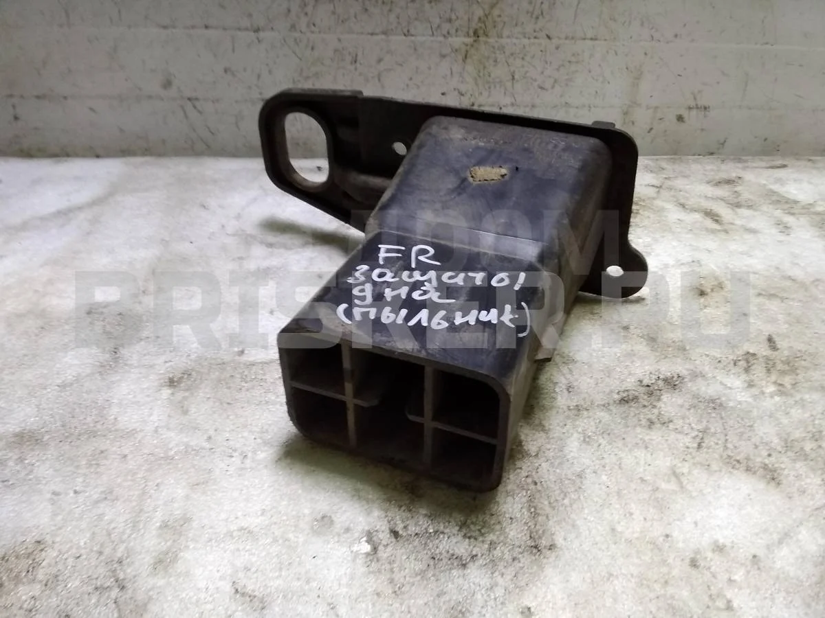 Кронштейн бампера Пежо 3008 1