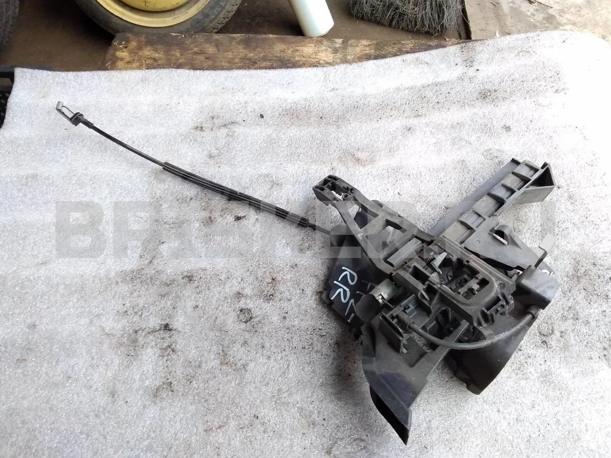 Замок двери задней Форд Фокус 2  CB4