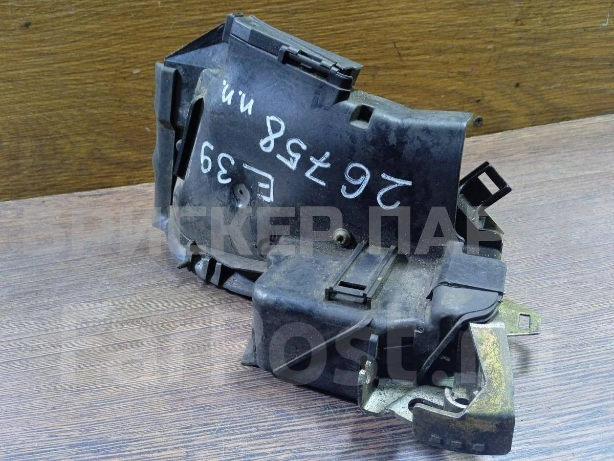 Замок передней правой двери БМВ 5 серия E39