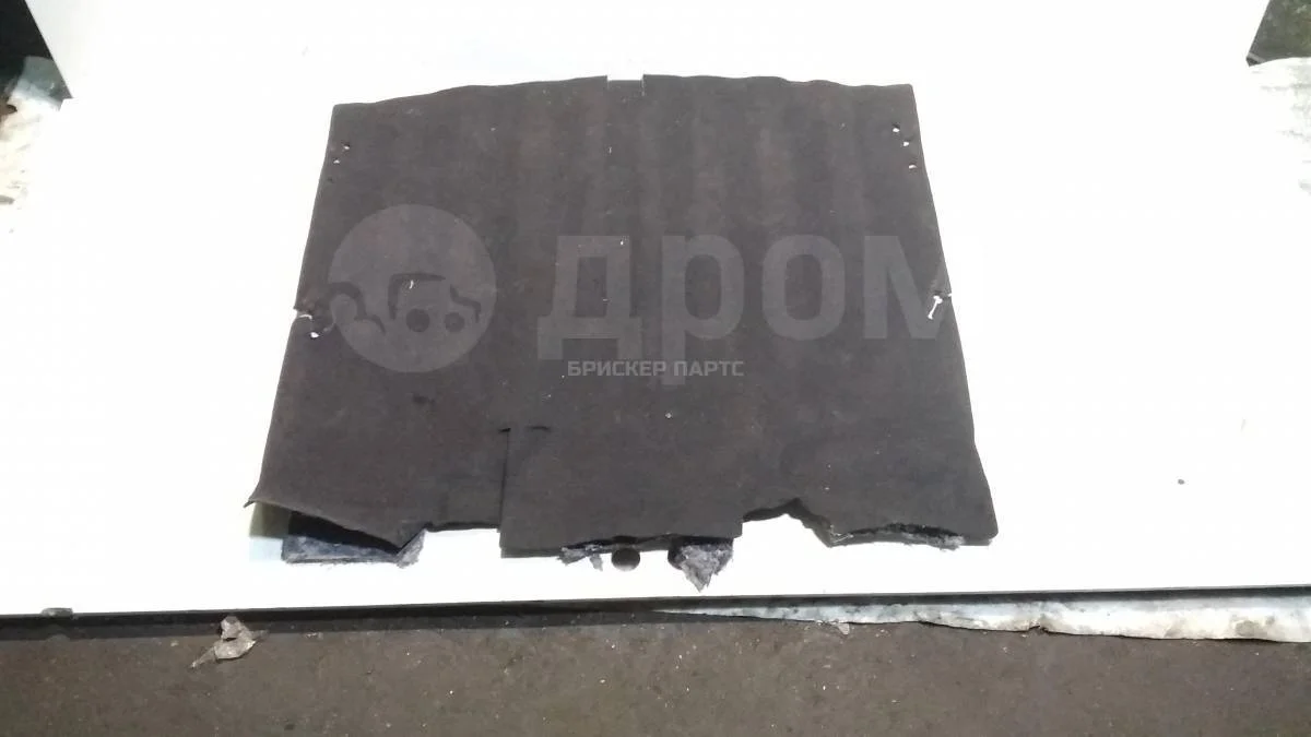 Ковер, пол багажника Рено Сандеро 1