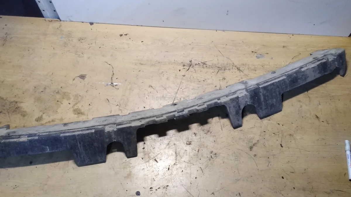 Наполнитель бампера Ленд Ровер Дискавери 3