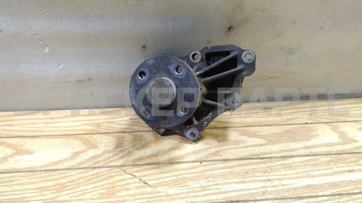 Помпа Тойота Рав4 2