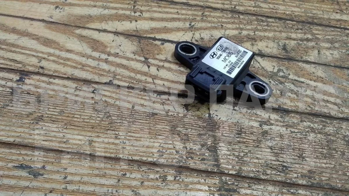 Датчик ускорения Киа Соренто 1 серия BL