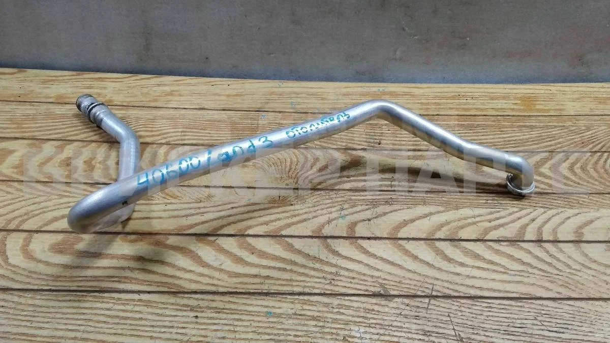 Патрубок отопителя Ленд Ровер Дискавери 3