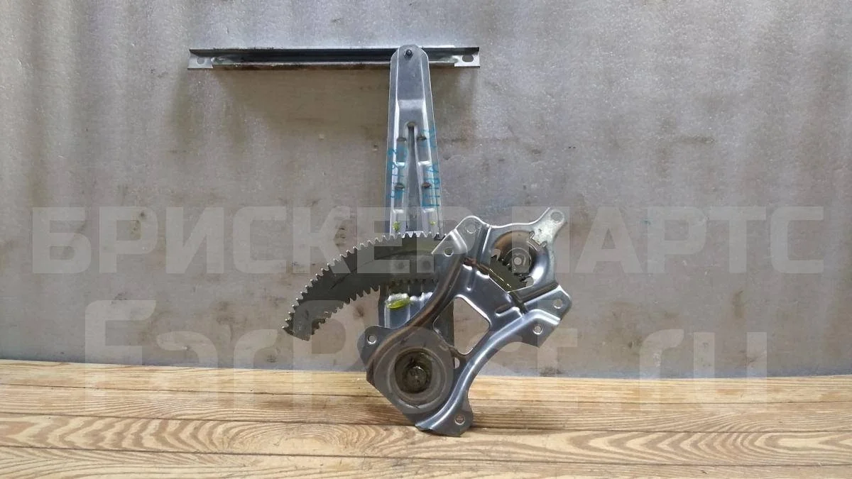 Стеклоподъемник(зад) Ниссан Тиида 1  C11