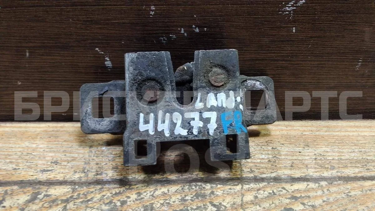 Замок капота Ленд Ровер Дискавери 3