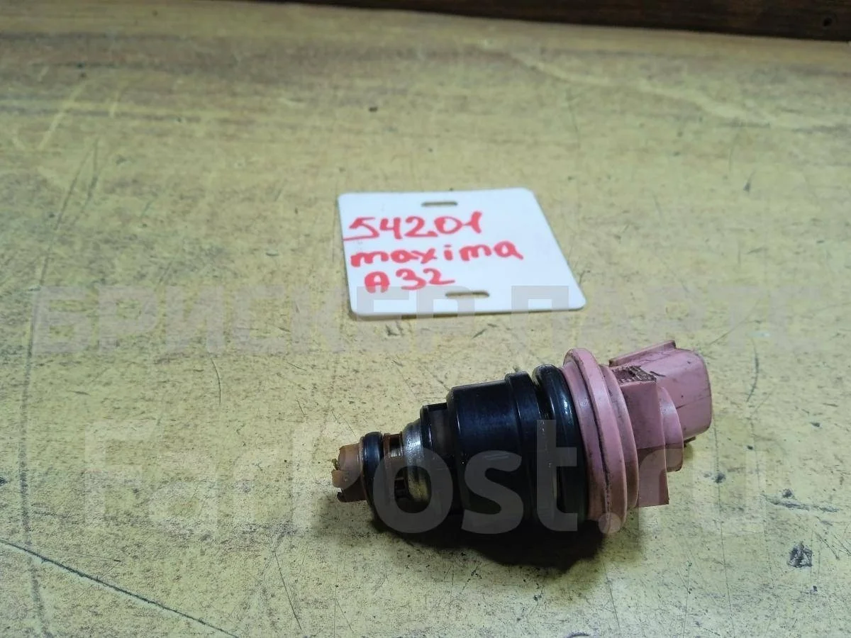 Форсунка топливная бензиновая Ниссан Максима 4  A32