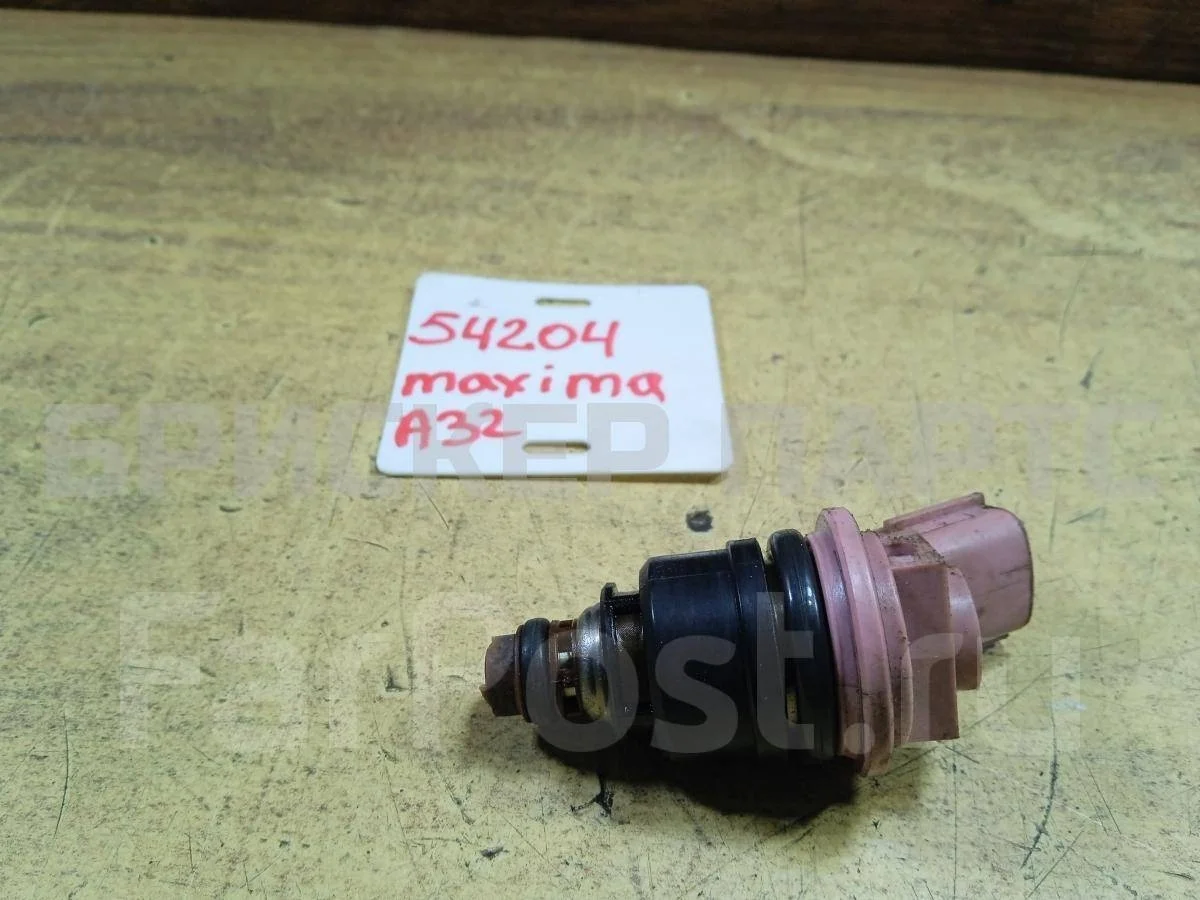 Форсунка топливная бензиновая Ниссан Максима 4  A32