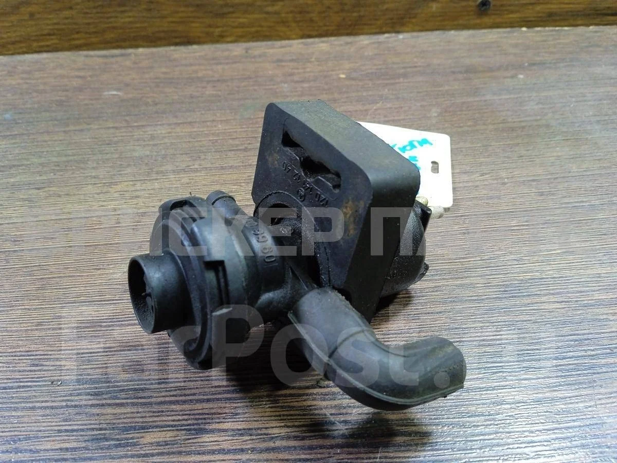 Клапан вентиляции бензобака Mercedes (Мерседес) Ц-класс W202