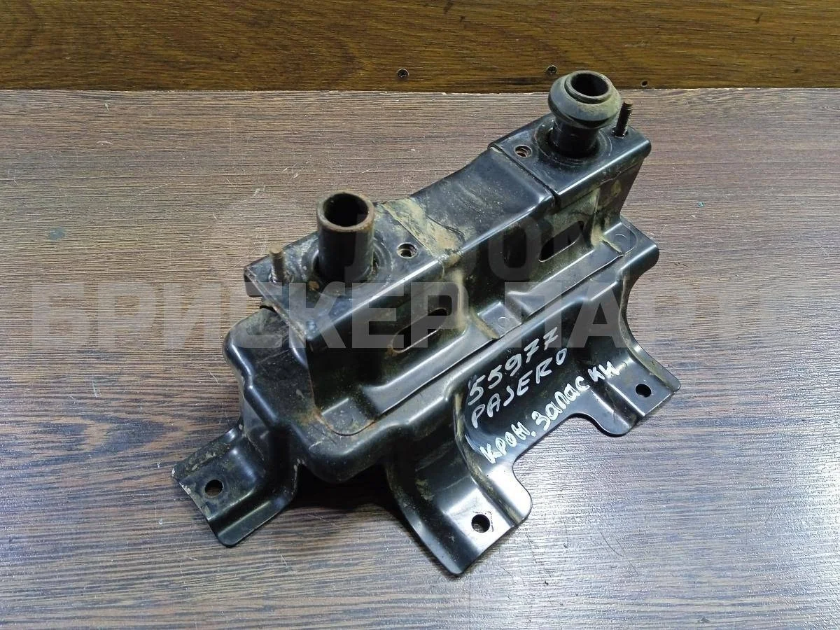 Кронштейн запаски Митсубиси Паджеро/Монтеро 4 (V90/V80)