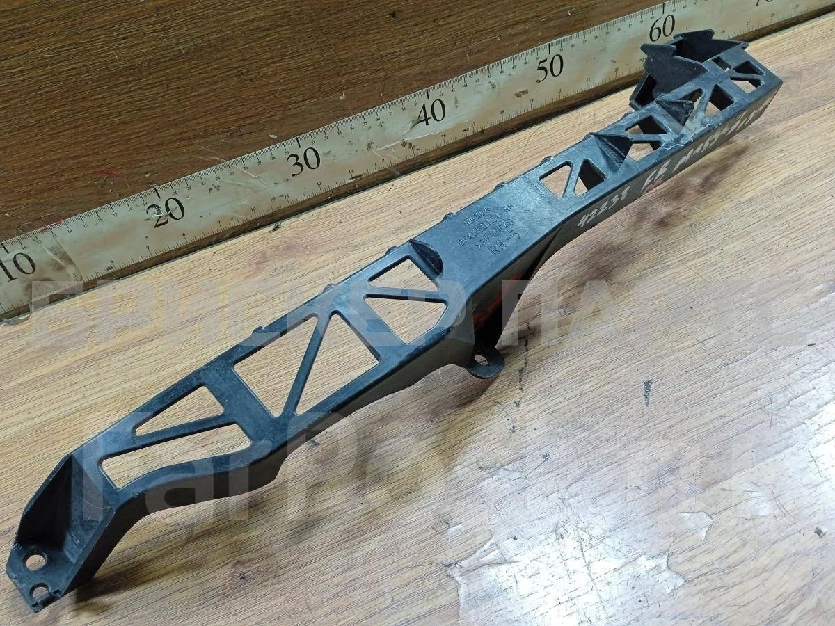 Кронштейн фары Мазда 3 1 (BK)