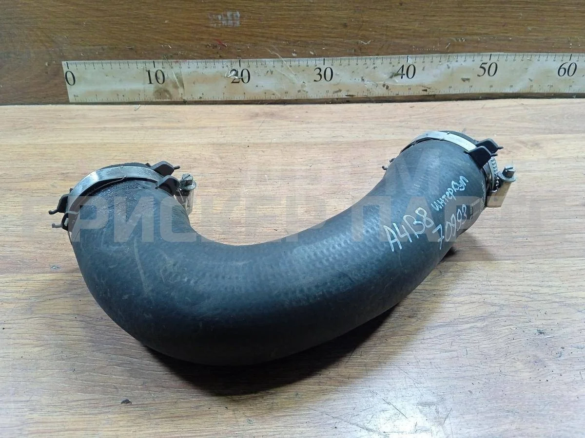 Патрубок  интеркулера Ауди А4 Б8