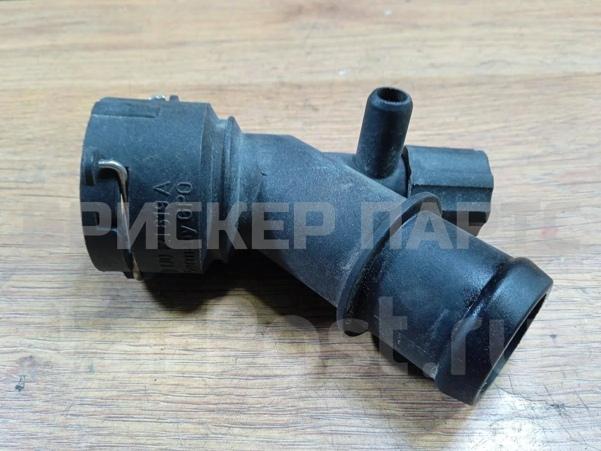 Тройник олжд.жидкости Фольксваген Гольф Mk4