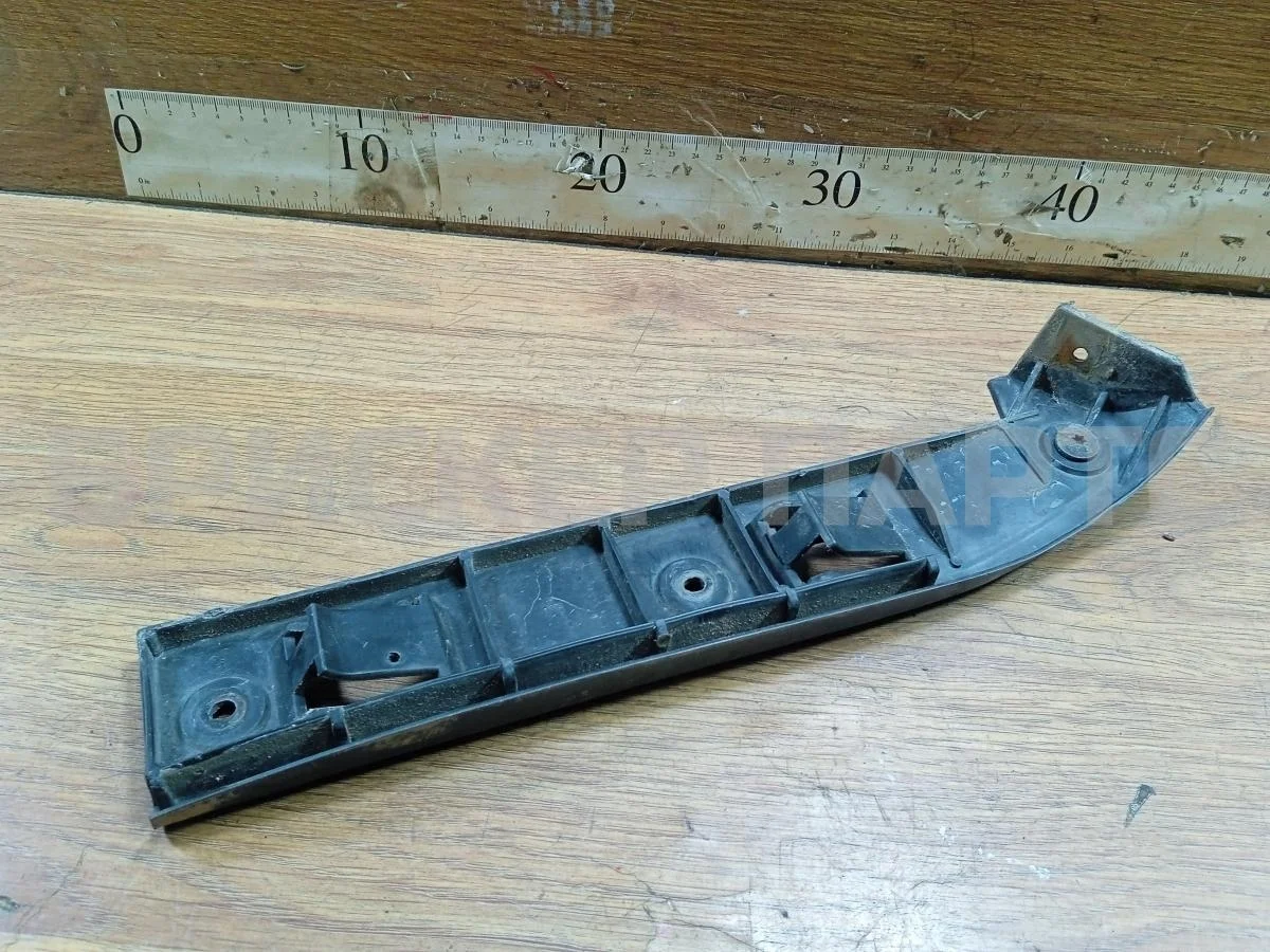 Кронштейн бампера Фольксваген Гольф Mk4