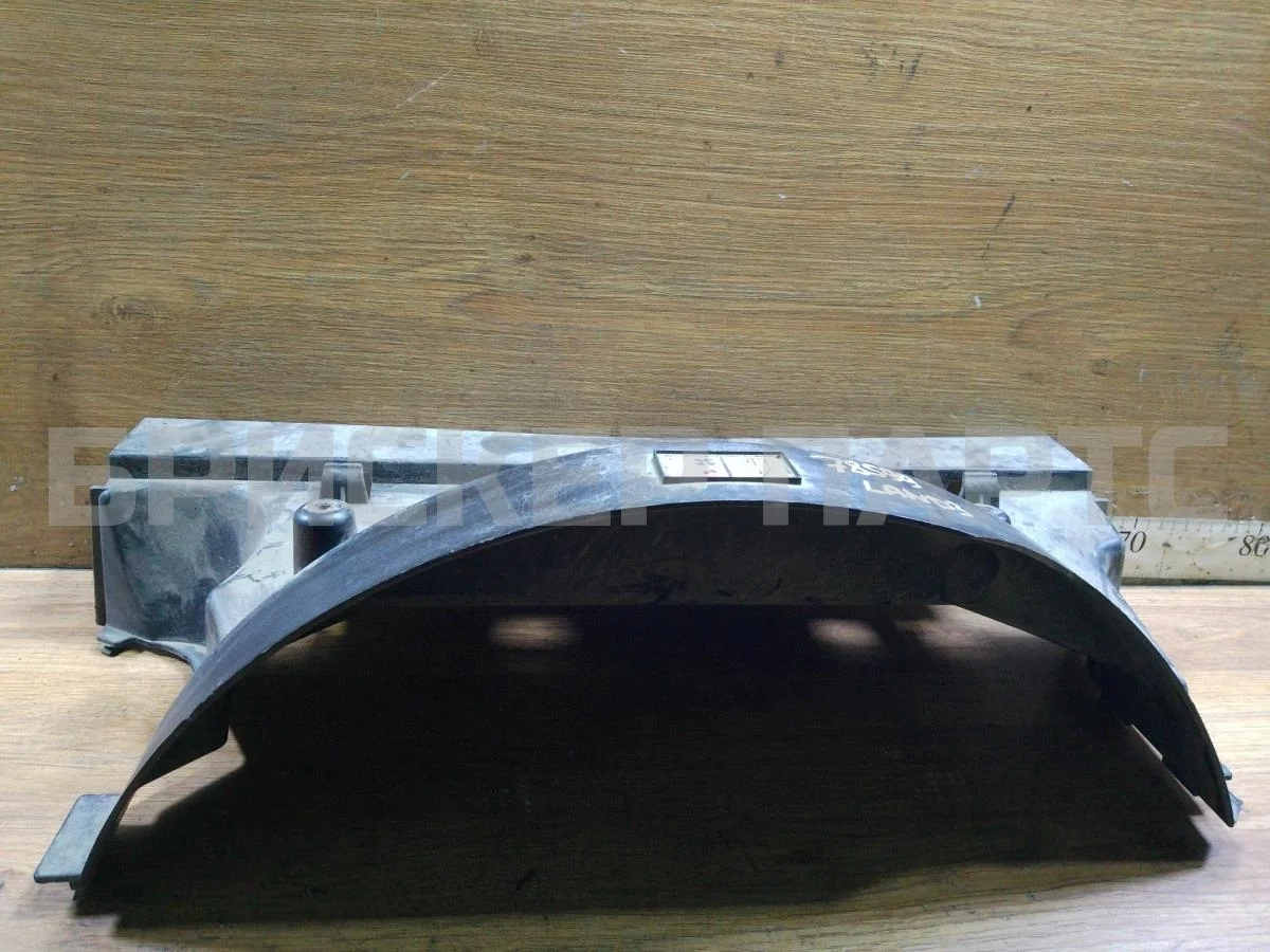 Диффузор (кожух) вентилятора Ленд Ровер Дискавери 3