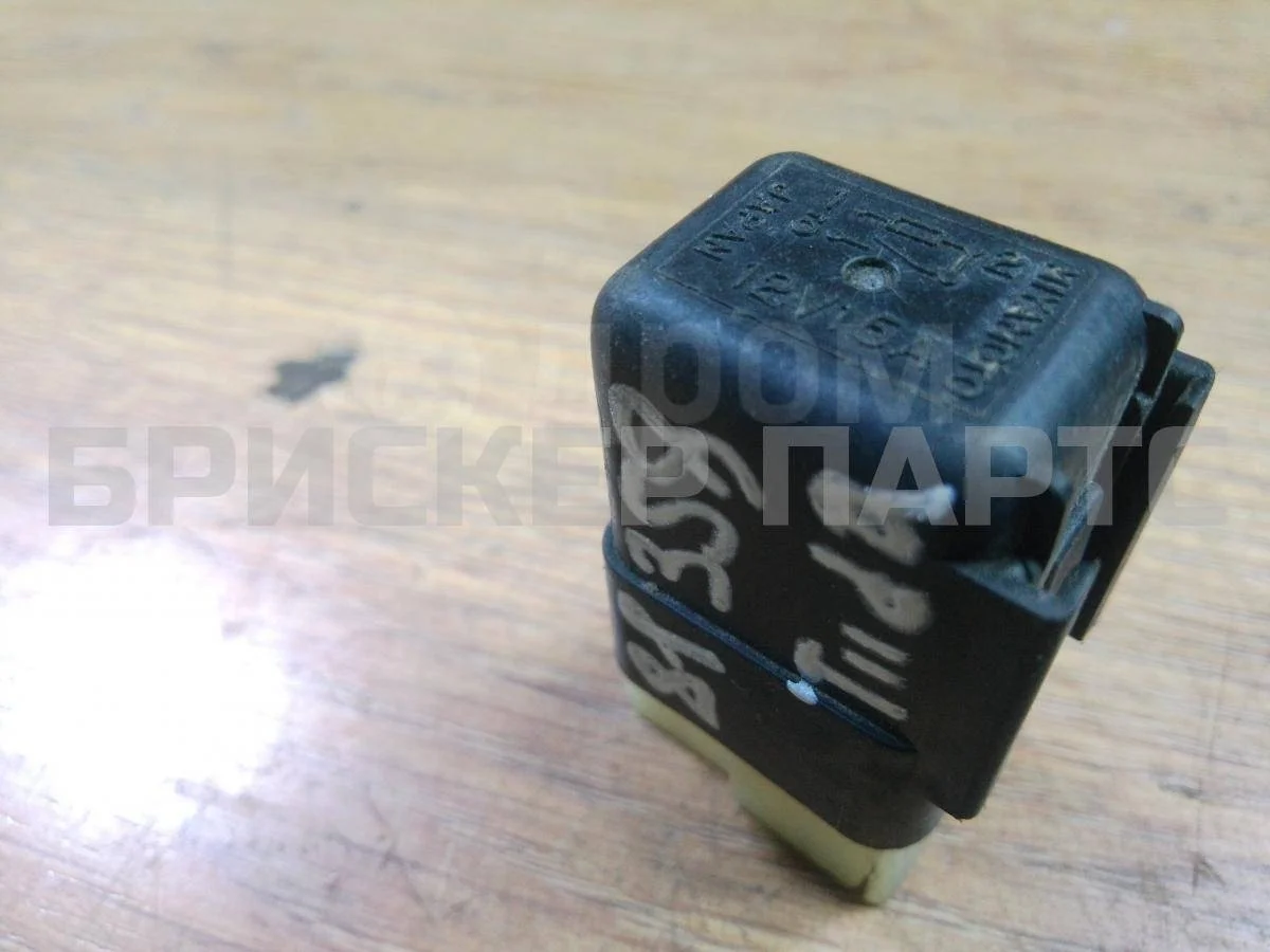 Реле-регулятор напряж Ниссан Тиида 1  C11
