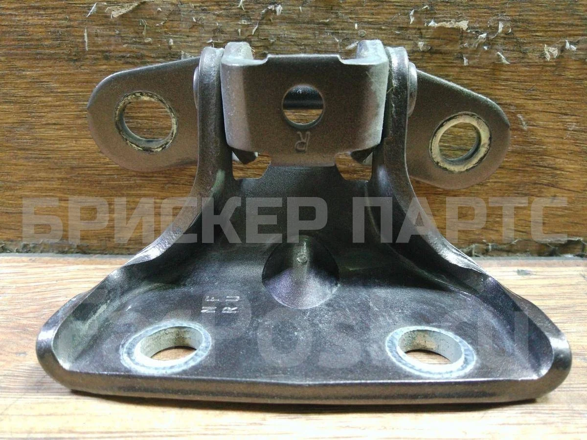 Петля двери зад правой Киа Сид 2  JD