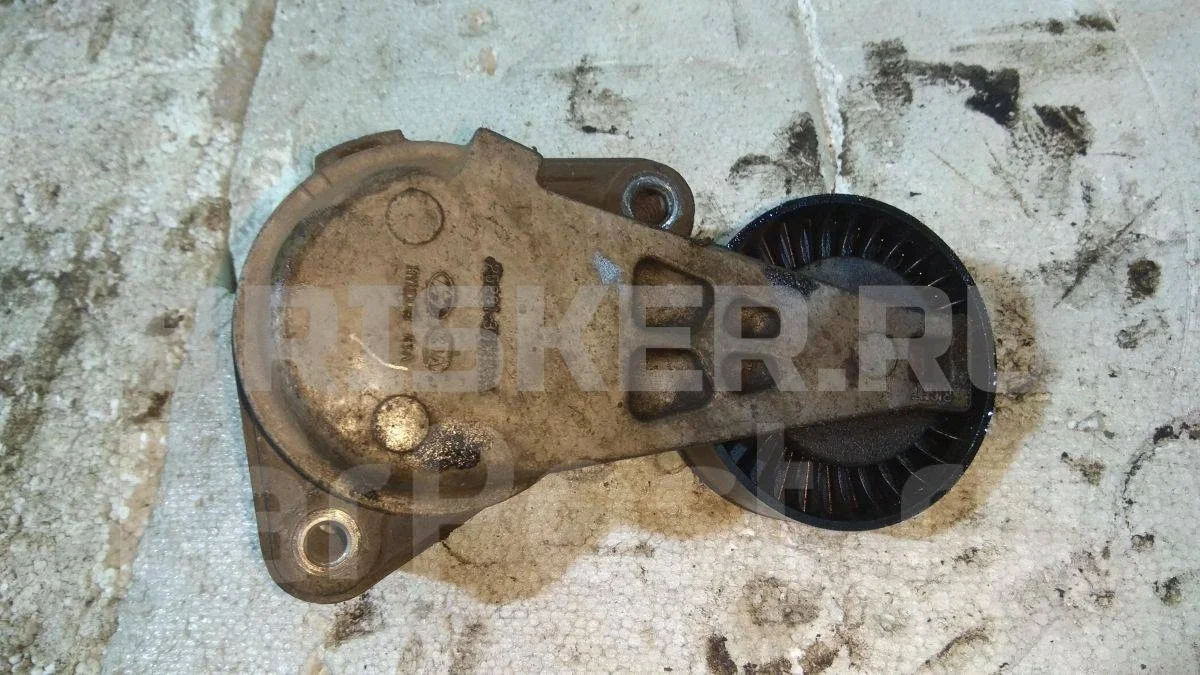 Натяжитель ремня Киа Маджентис 1