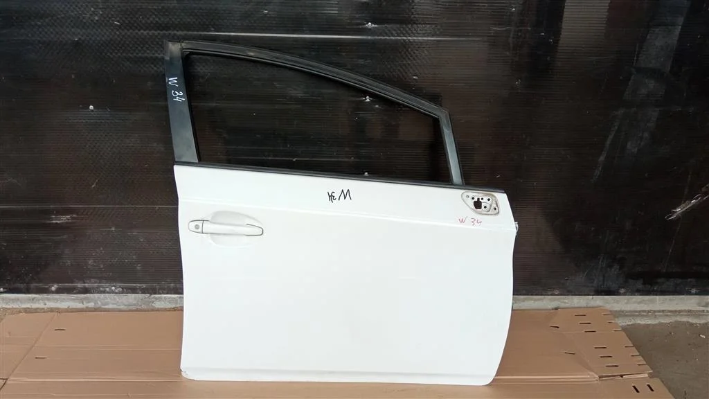 Б.у. дверь TOYOTA PRIUS ZVW30 TOYOTA PRIUS ZVW30