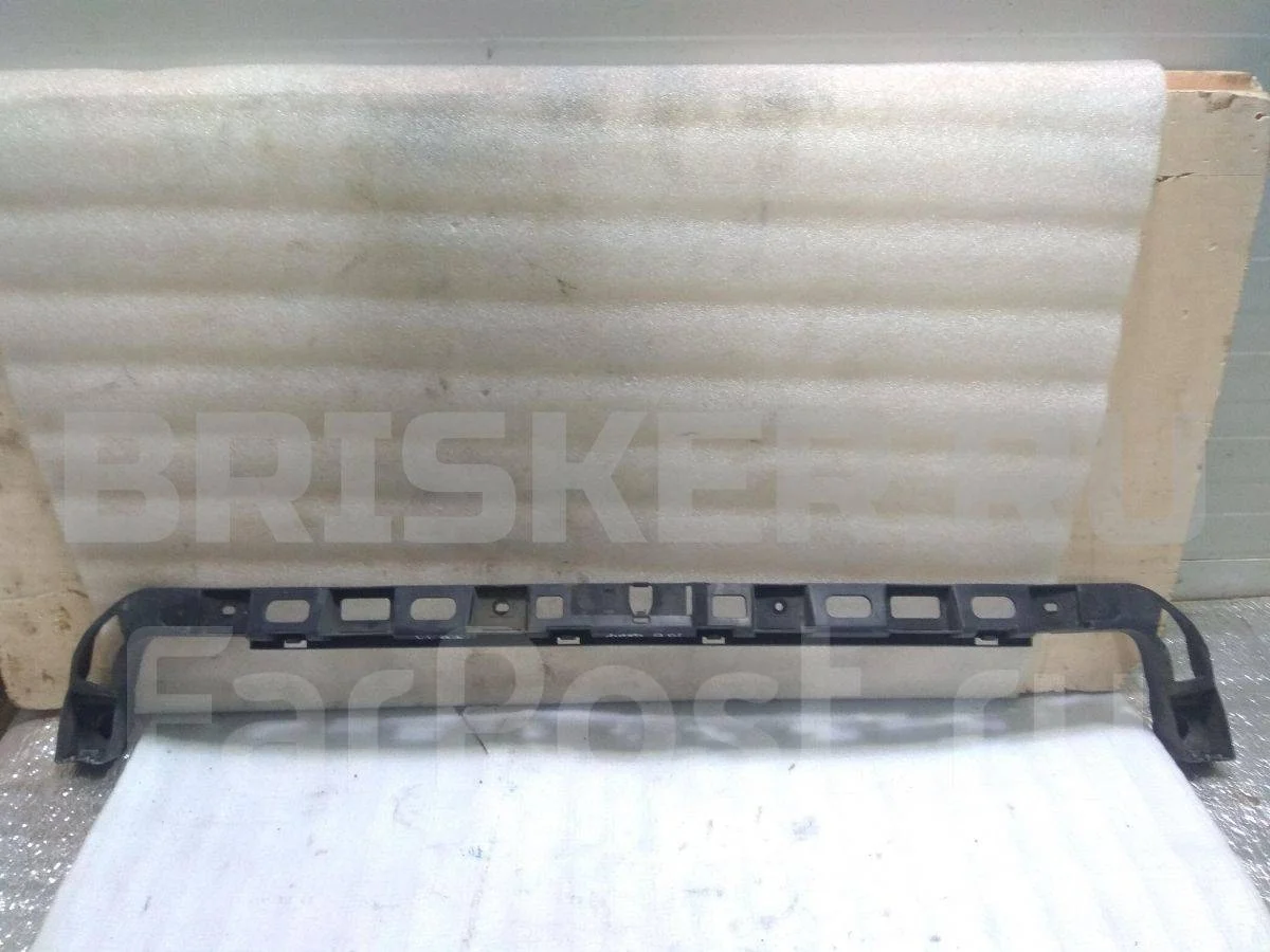 Кронштейн бампера Фольксваген Пассат Б6