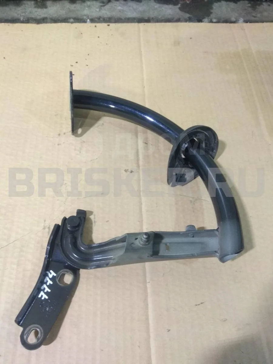 Петля багажника правая Фольксваген Пассат Б6