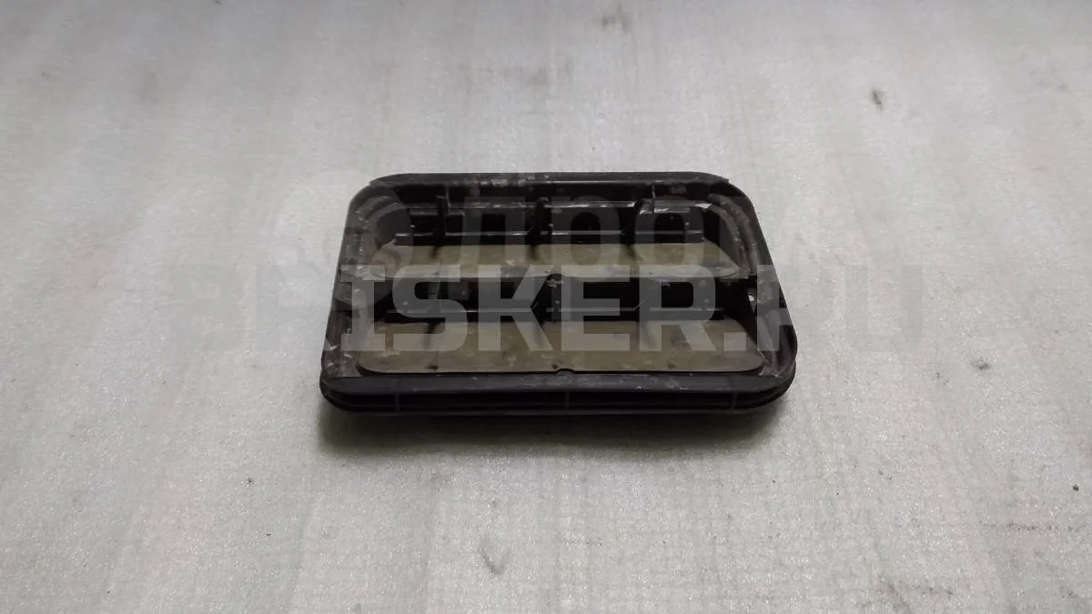 Решетка вентиляционная Ниссан Террано D10