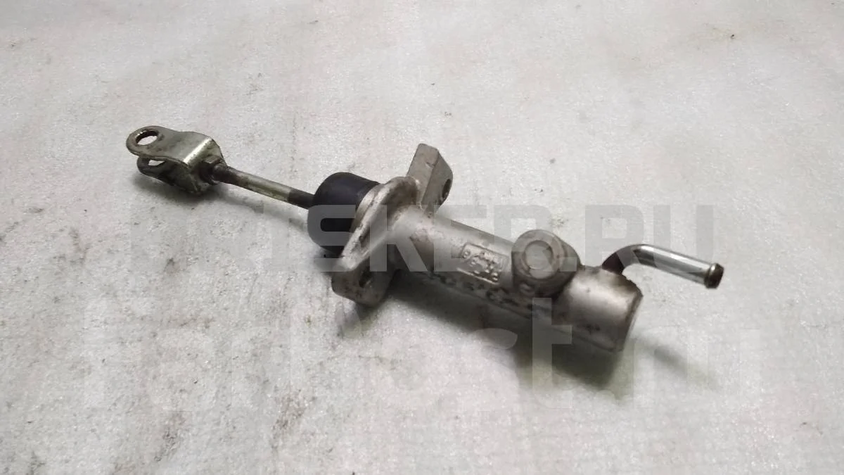 Цилиндр сцеп главный Шевроле Ланос