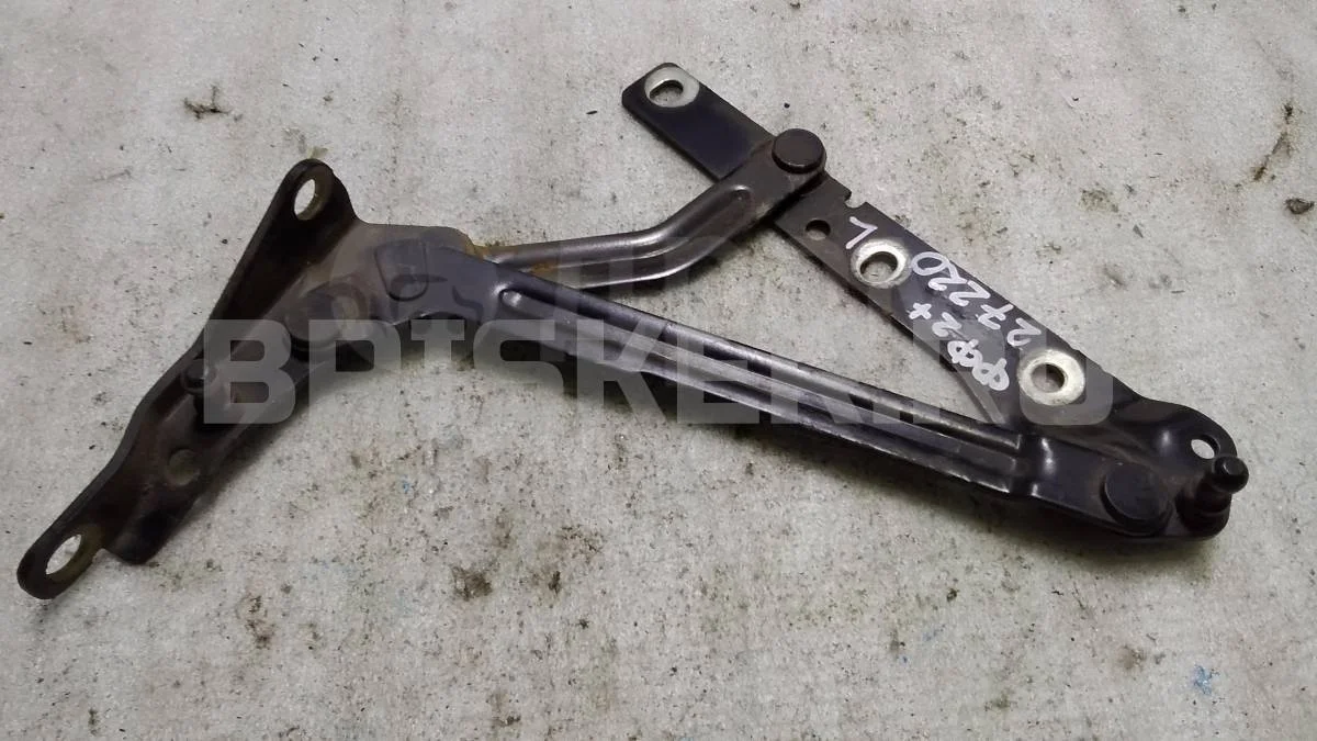 Петля багажника левая Форд Фокус 2  рестайлинг