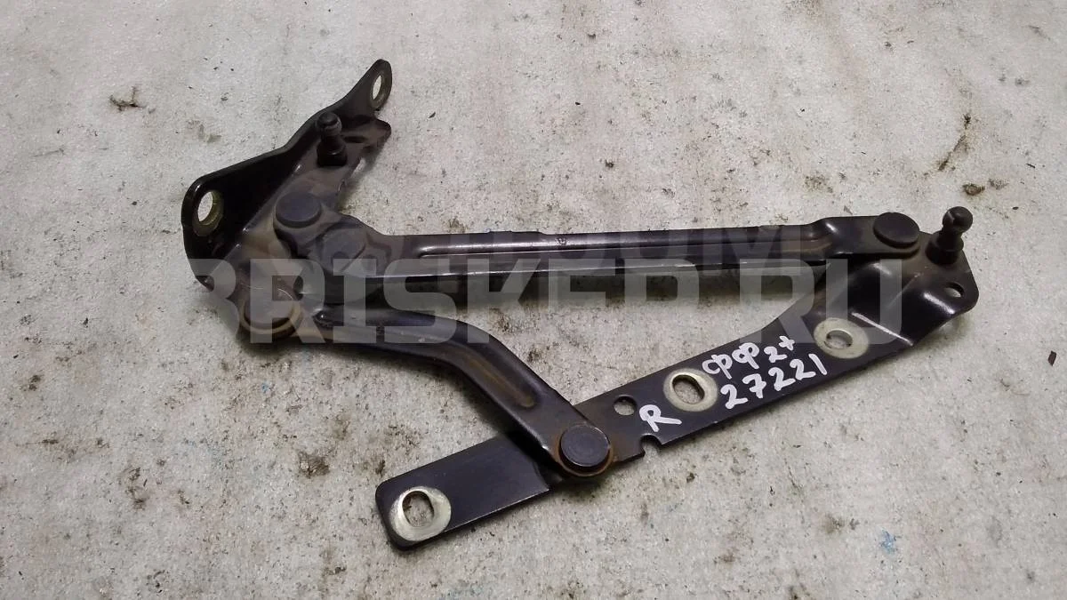 Петля багажника правая Форд Фокус 2  рестайлинг