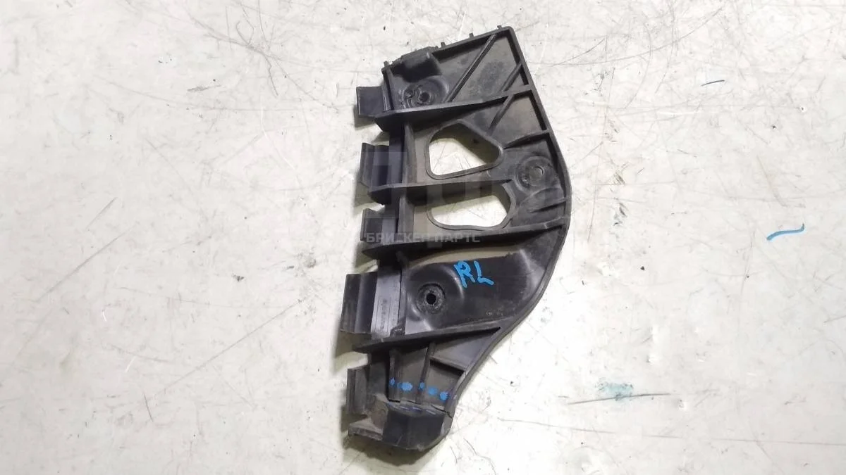 Кронштейн бампера Рено Сандеро 1