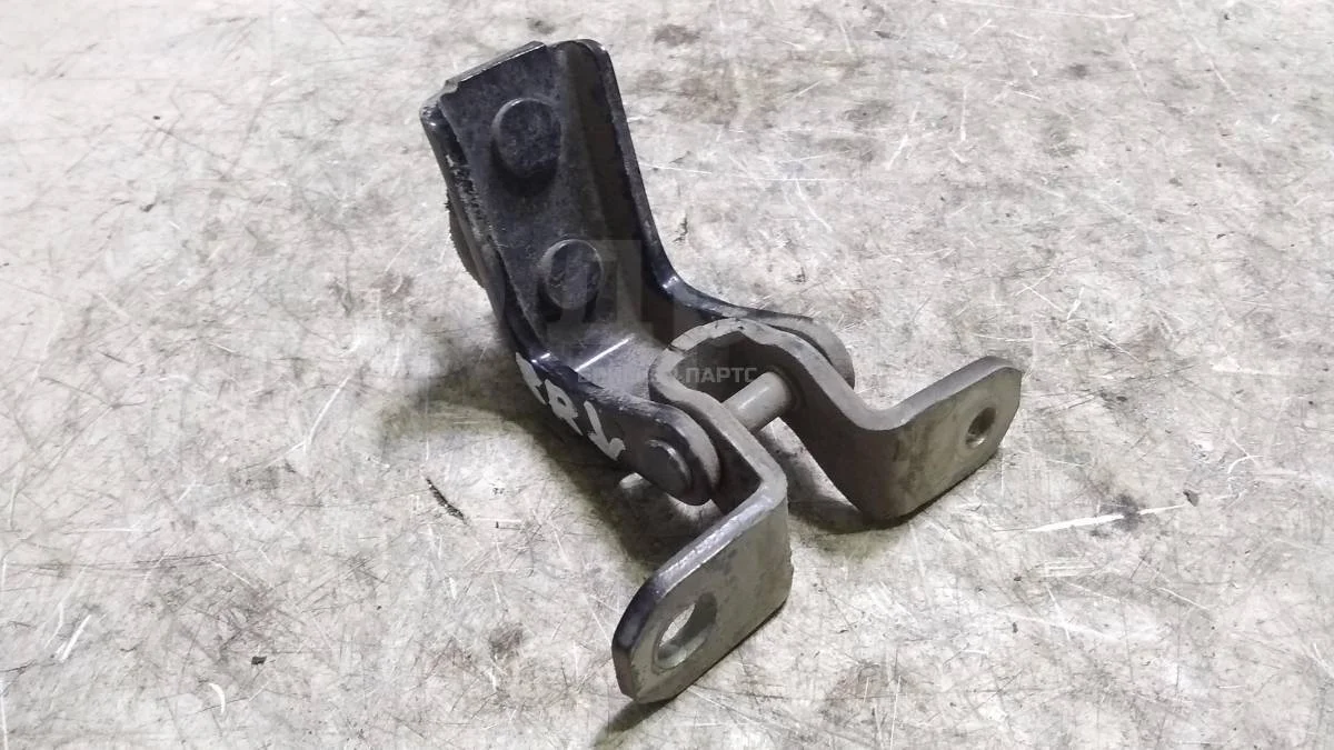 Петля двери зад правой Сузуки Альто 7 (HA25)