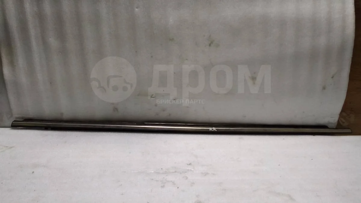 Бархотка задняя Тойота Авенсис 2 (T250)