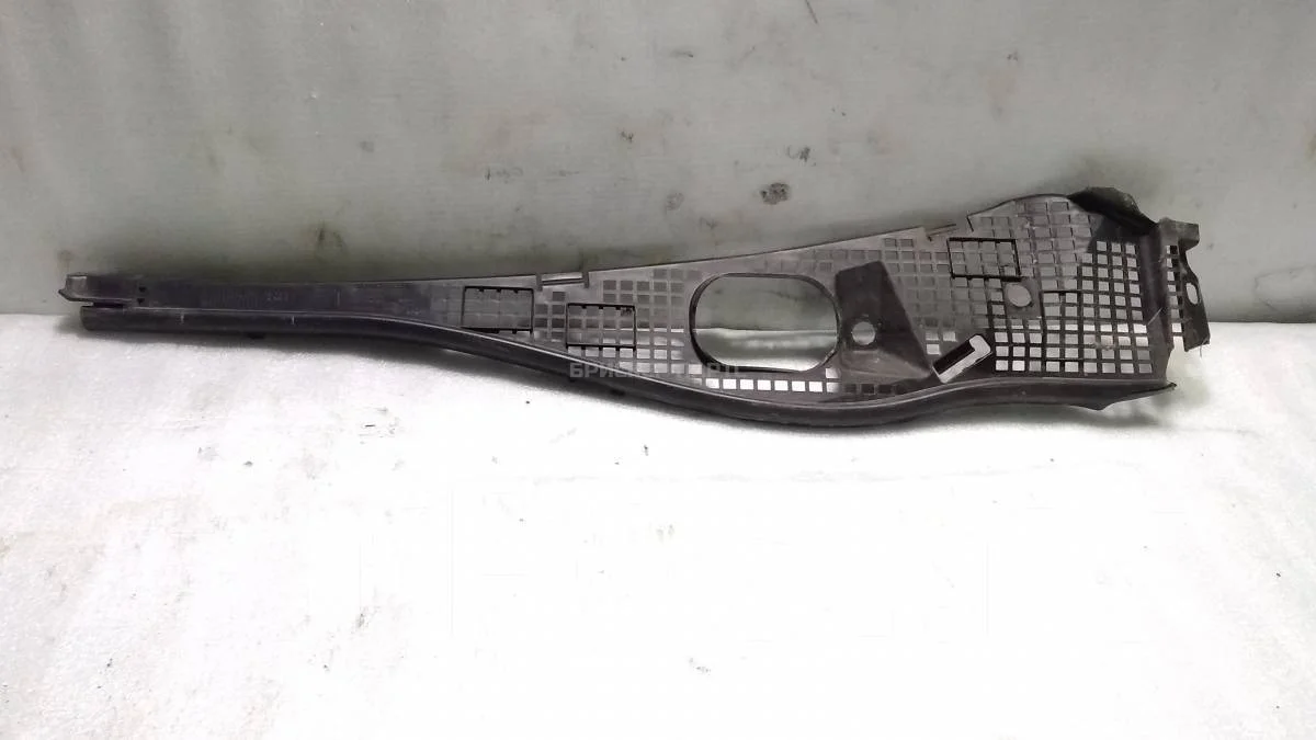 Жабо правая часть Рено Логан 1  LS0G/LS12