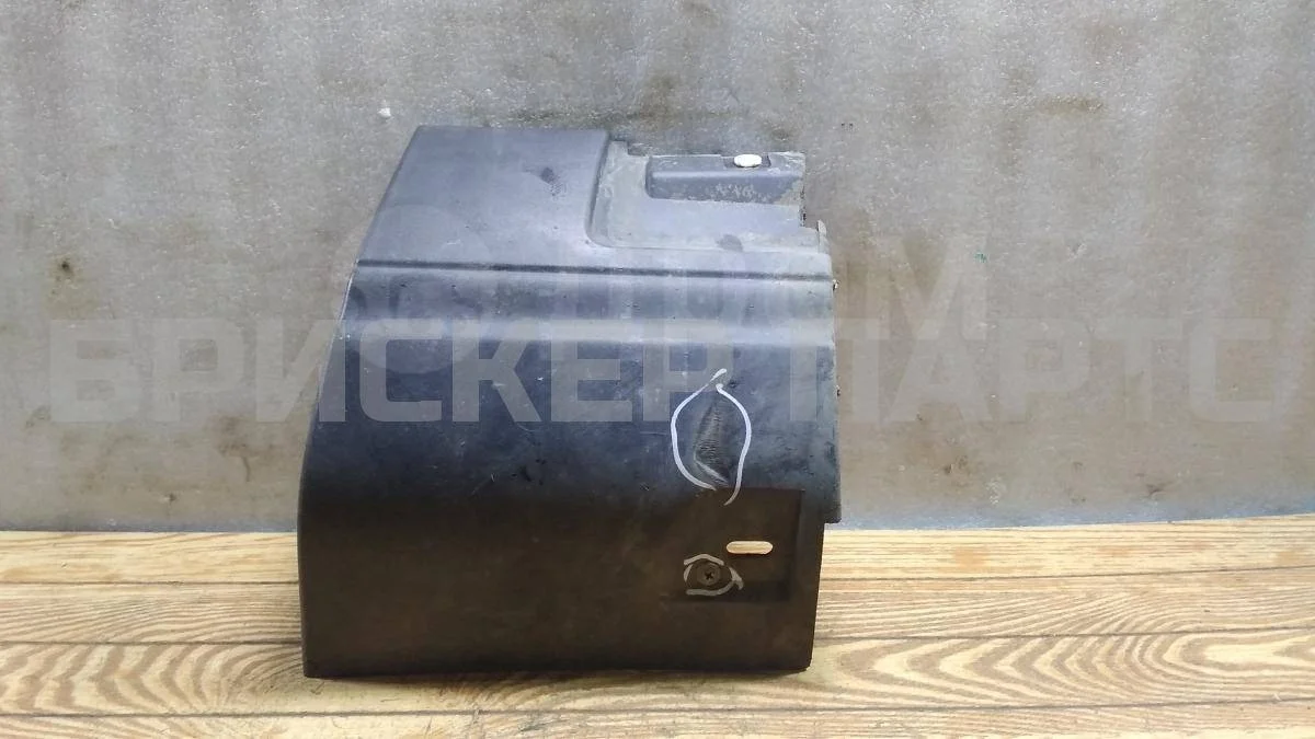 Накладка порога передняя правая Ленд Ровер Дискавери 3