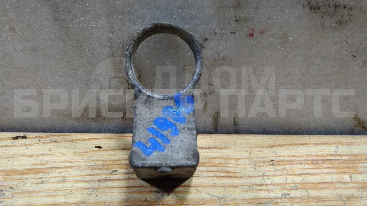 Кронштейн радиатора Дэу Нексия 1  N150 рестайлинг