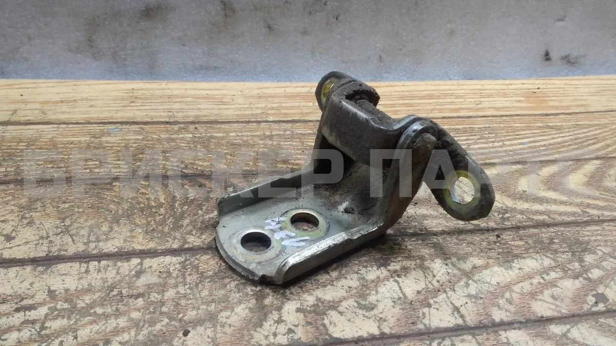 Петля двери зад левой Ниссан Максима 5  A33