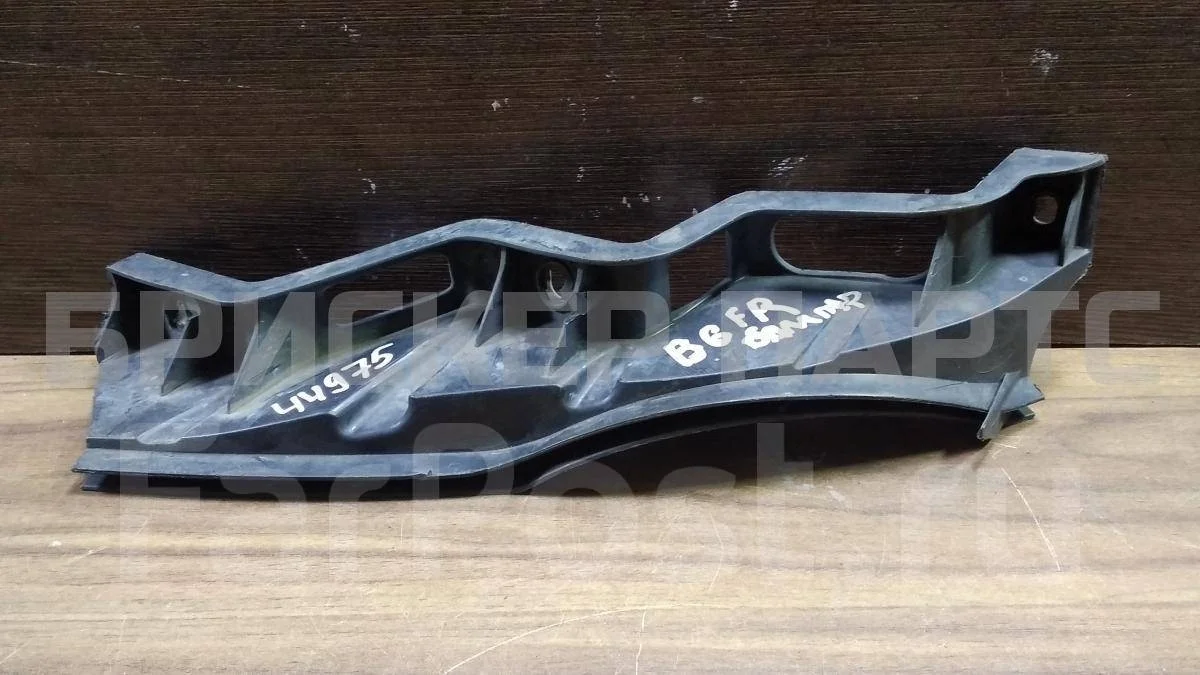 Кронштейн бампера Фольксваген Пассат Б6