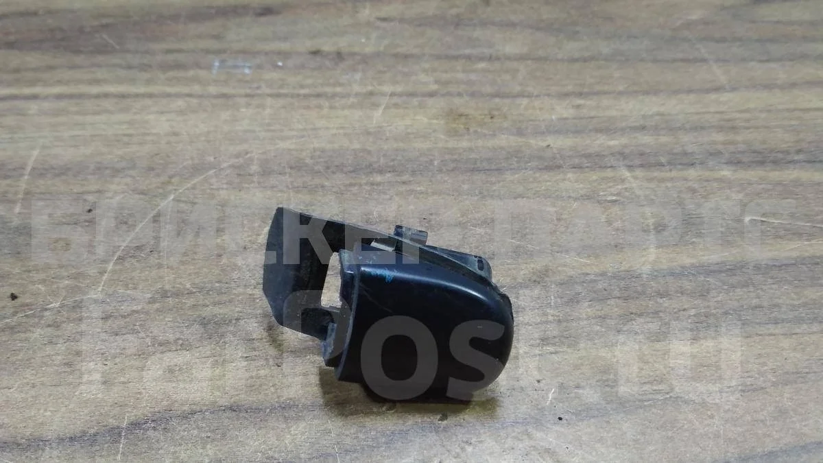 Накладка ручки правой Фольксваген Поло 5  Mk5 6R1