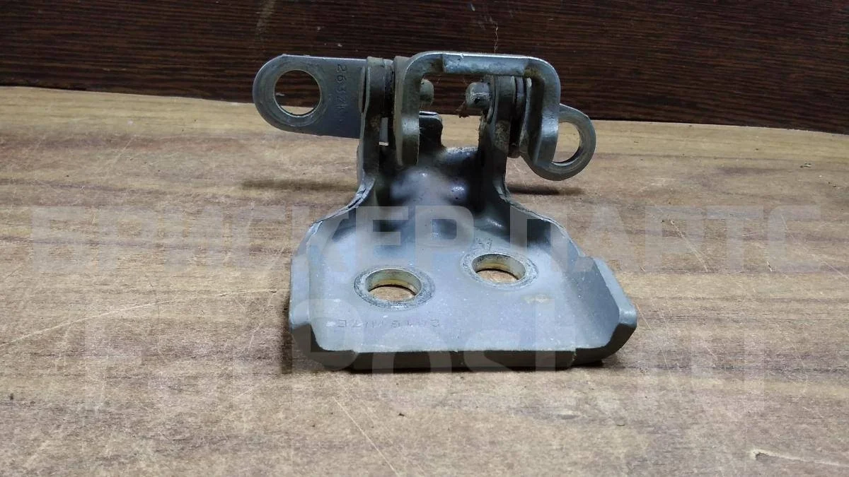 Петля двери пер правой Форд Фьюжен