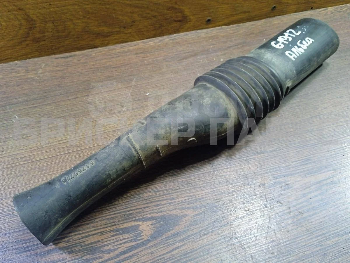 Патрубок фильтра Фиат Альбеа 1 (178)