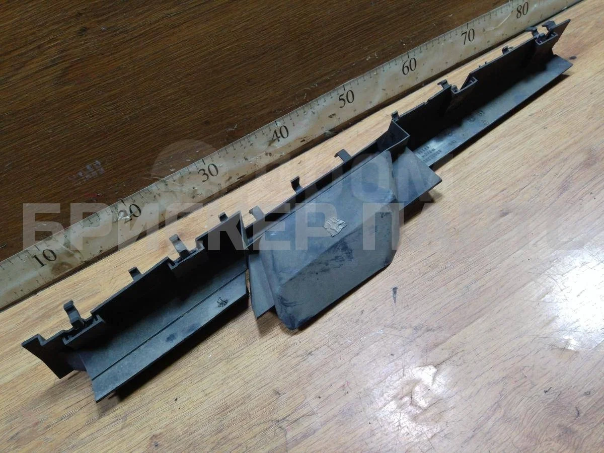 Воздухозаборник Рено Сценик 2