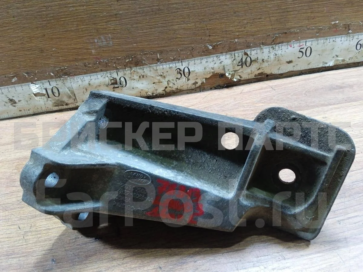 Кронштейн двигателя лев Ленд Ровер Дискавери 3