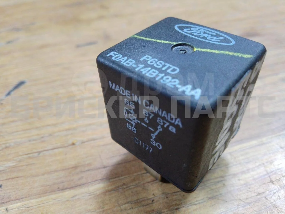 Реле-регулятор напряж Форд Эскейп 1