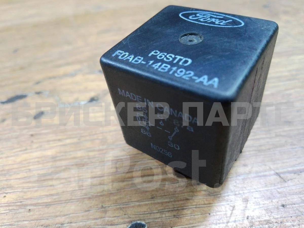 Реле-регулятор напряж Форд Эскейп 1