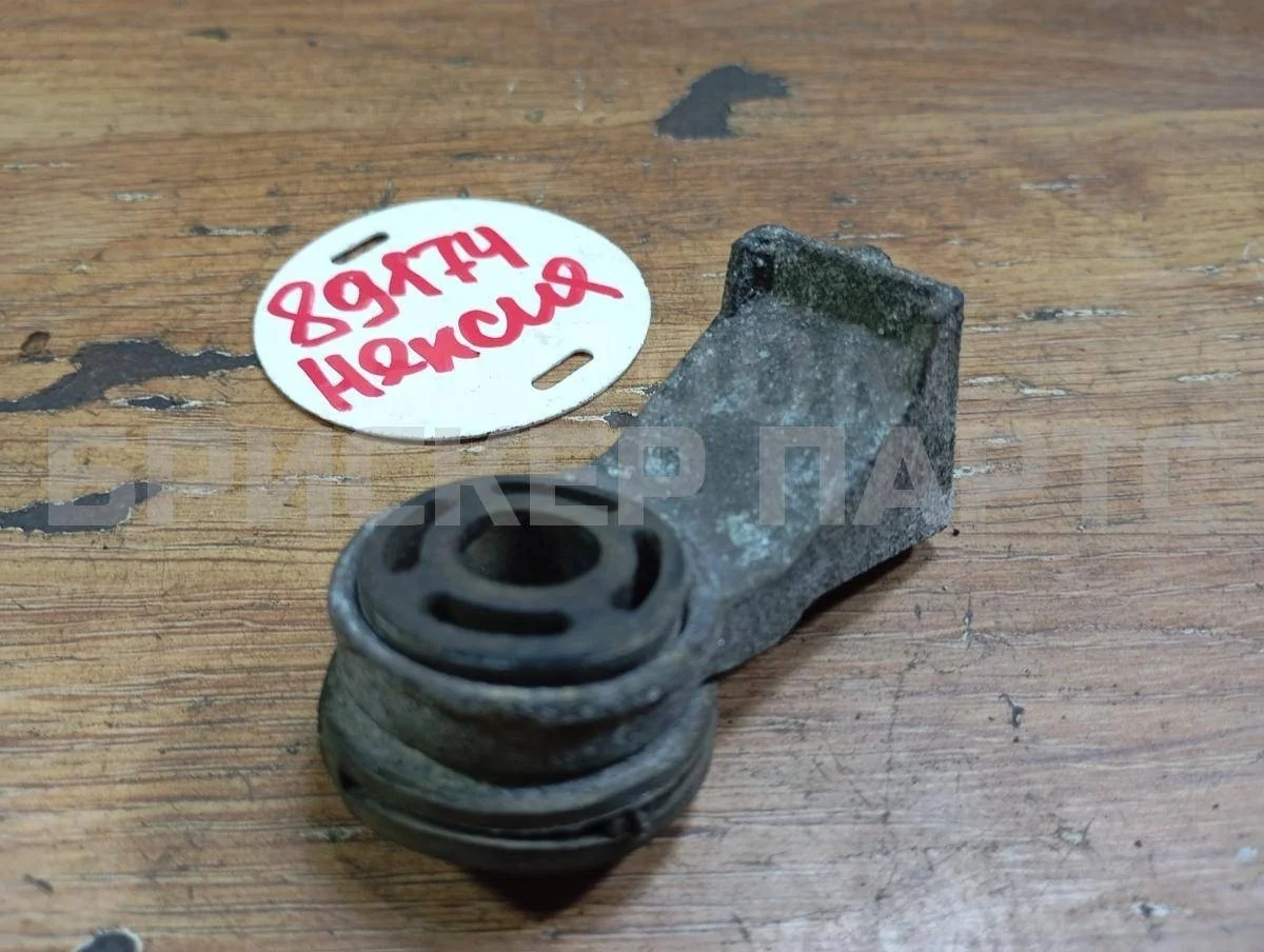 Кронштейн радиатора Дэу Нексия 1  N150 рестайлинг