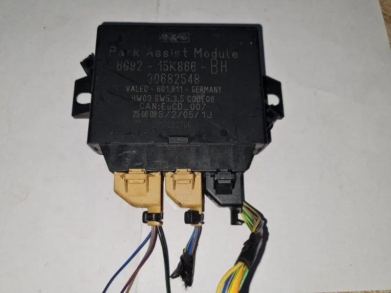 Блок управления парктрониками VOLVO XC60 2010 DZ