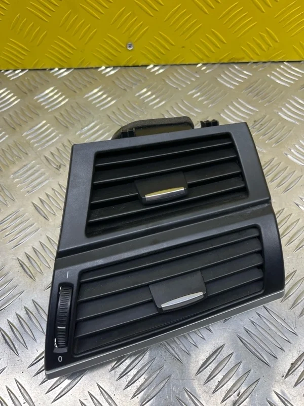 Дефлектор обдува салона Bmw X5 E70 (2006—2013) 2013 64229227768 3.0 D N57