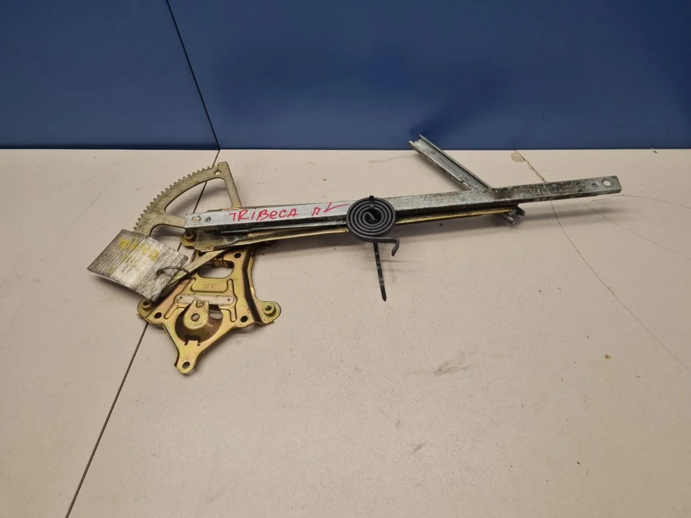 Стеклоподъемник передний левый для Subaru Tribeca B9 2005-2014